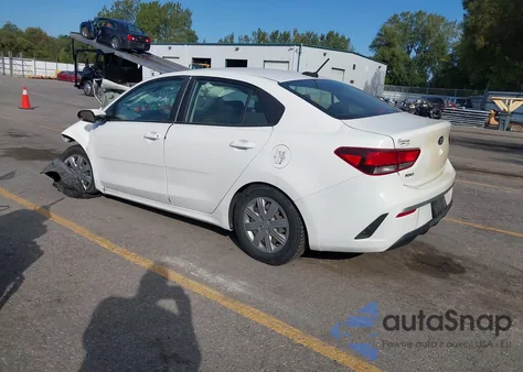 2021 Kia Rio S z USA, uszkodzony, nr VIN 3KPA24AD7ME392883